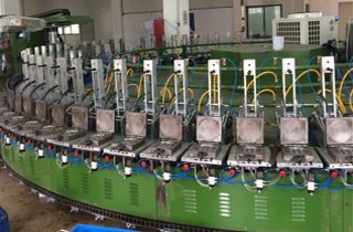 聚氨酯汽車(chē)拋光盤(pán)發(fā)泡機(jī)-常州